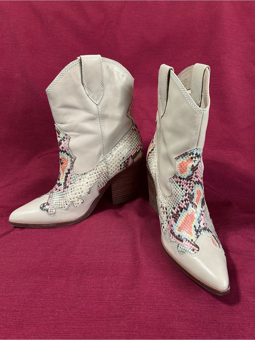 Ankle Boots Aldo x Tezza THE RUNAWAY Beige Rainbow Snake Print Inlay Snip Toe S8